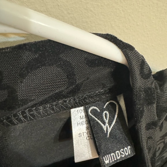 Windsor Bodycon Key Hole Dress Size M - Picture 5 of 5